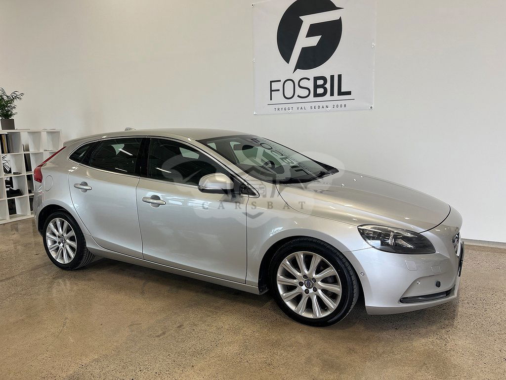 Volvo V40 2013