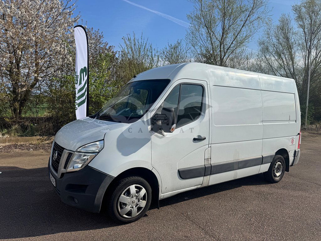 Nissan NV400 2016