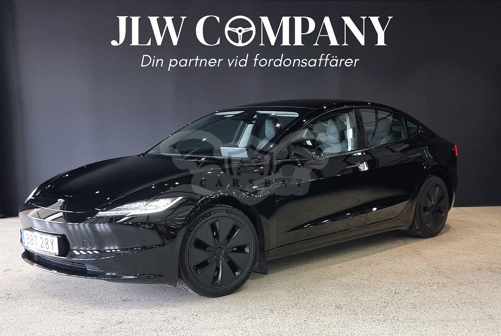 Tesla Model 3 2024