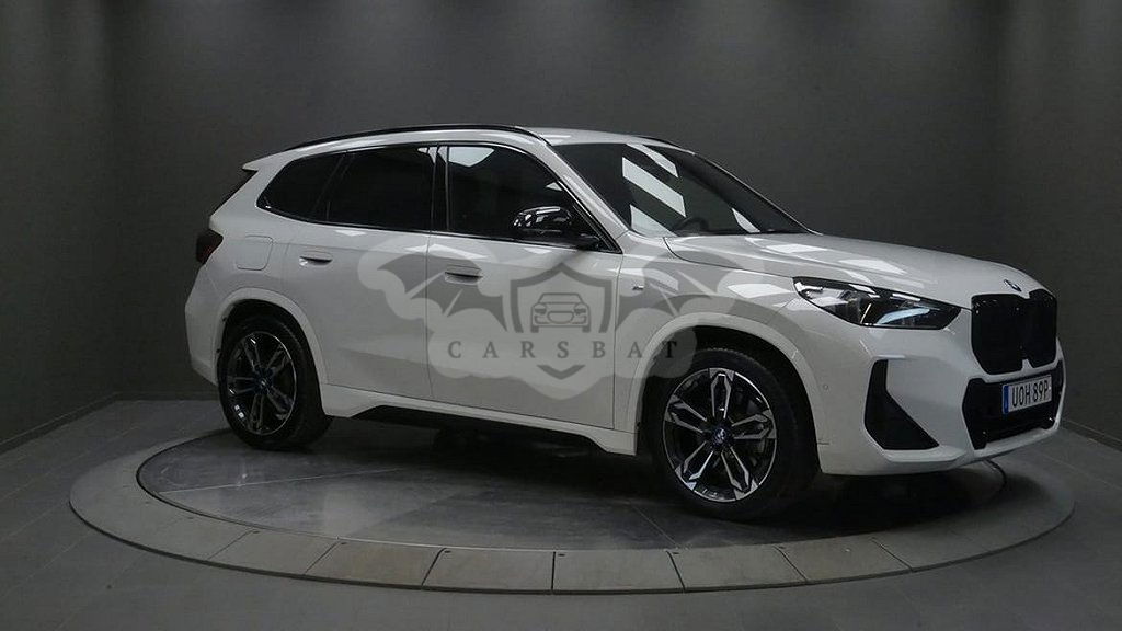 BMW iX1 2023