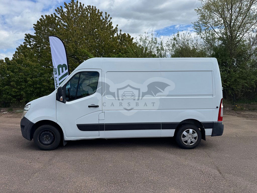 Nissan NV400 2016