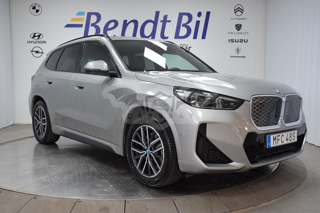 BMW iX1 2024