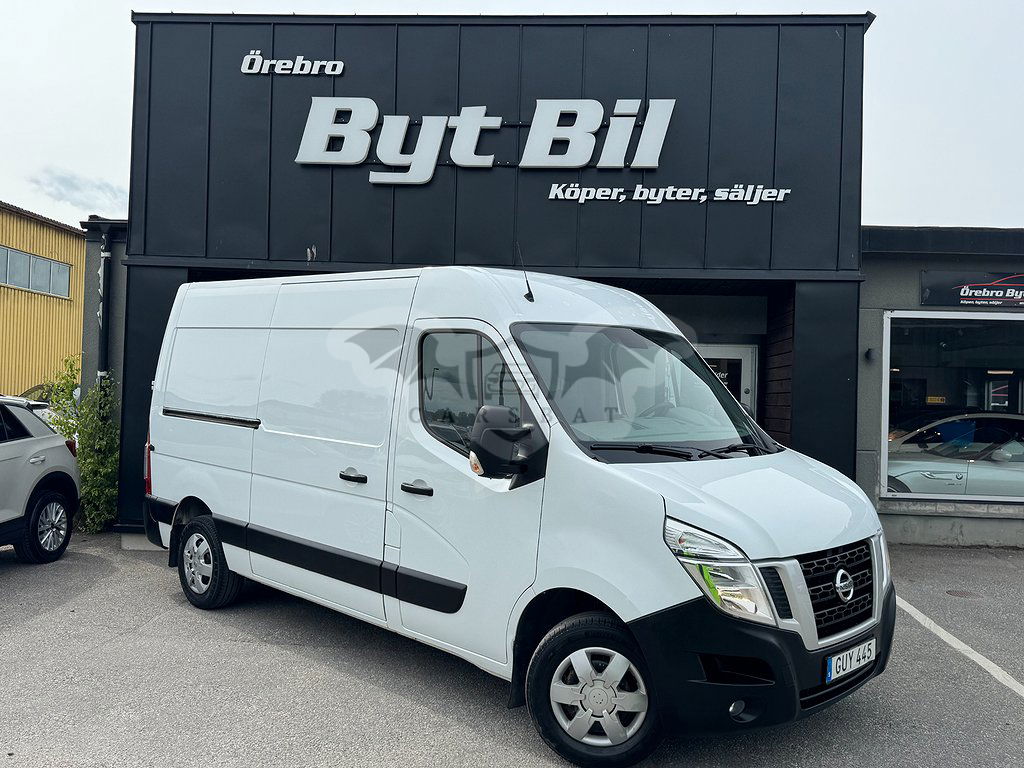 Nissan NV400 2015