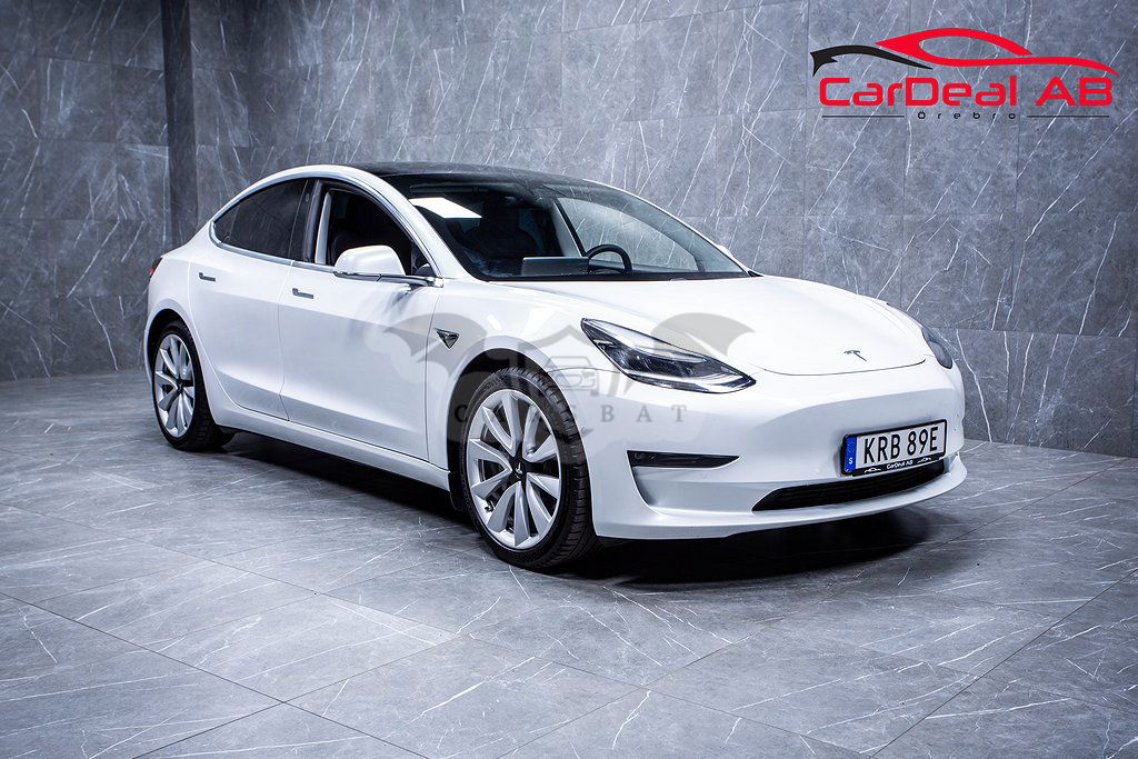 Tesla Model 3 2020