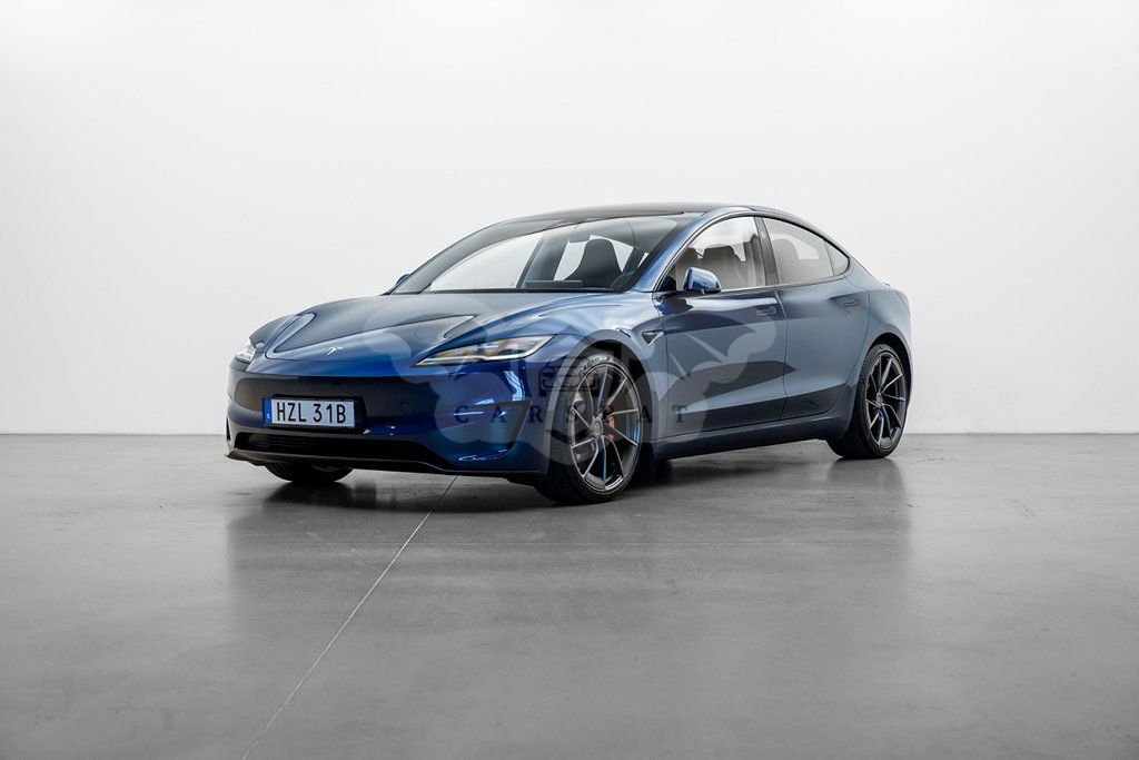 Tesla Model 3 2024