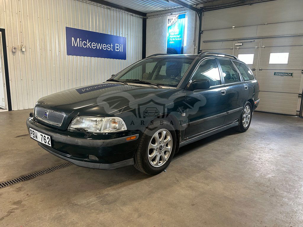 Volvo V40 1999