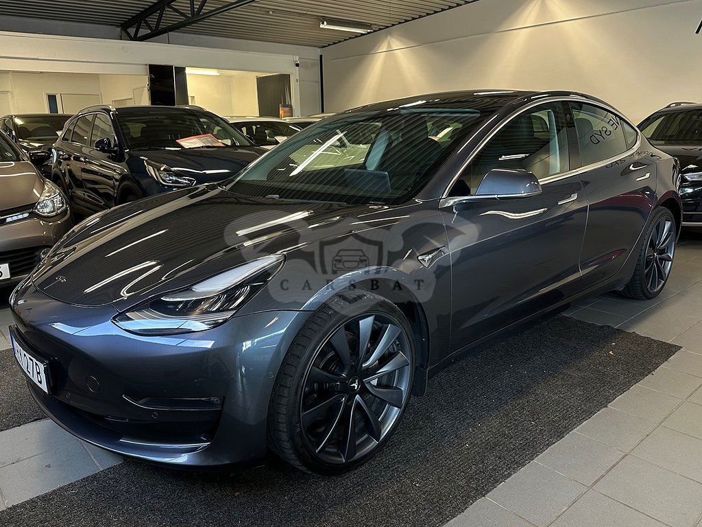 Tesla Model 3 2020