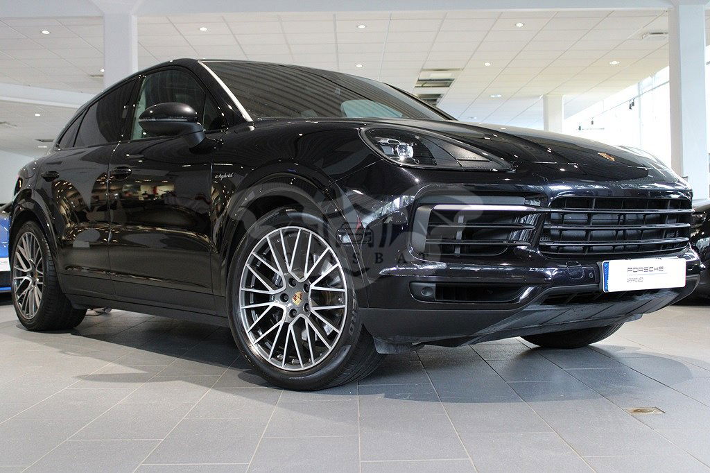 Porsche Cayenne 2021