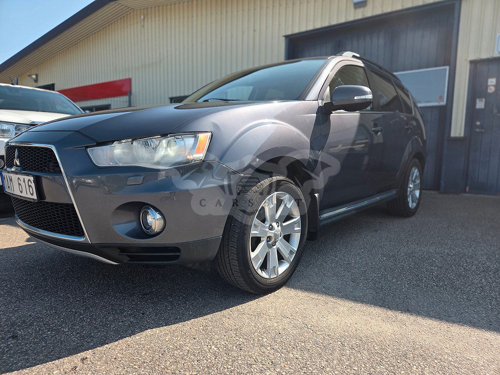 Mitsubishi Outlander 2011