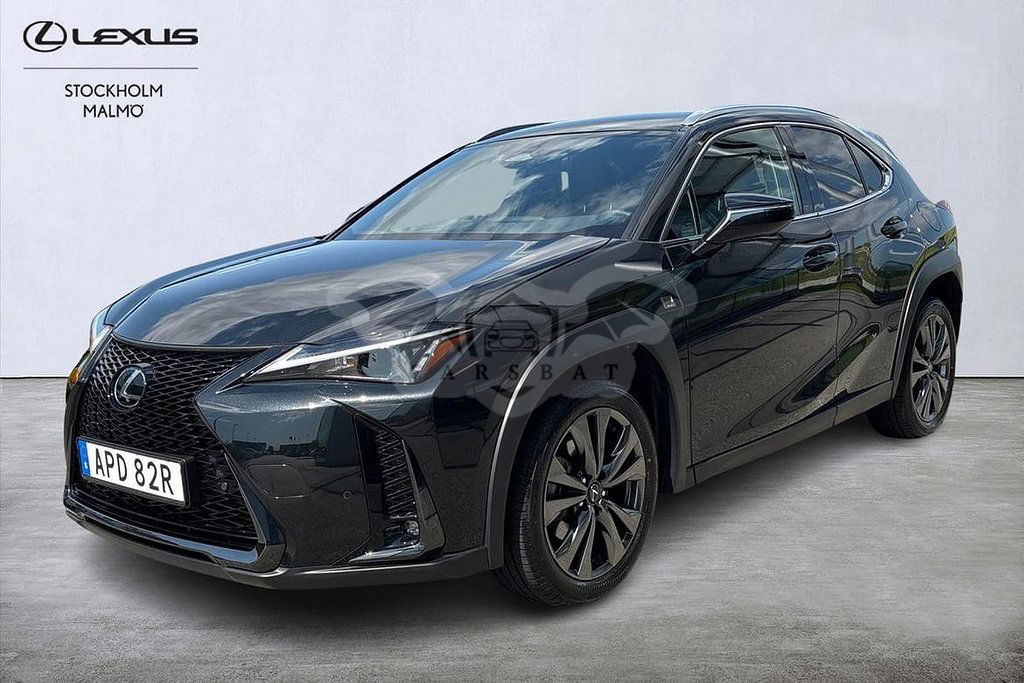 Lexus UX 2024