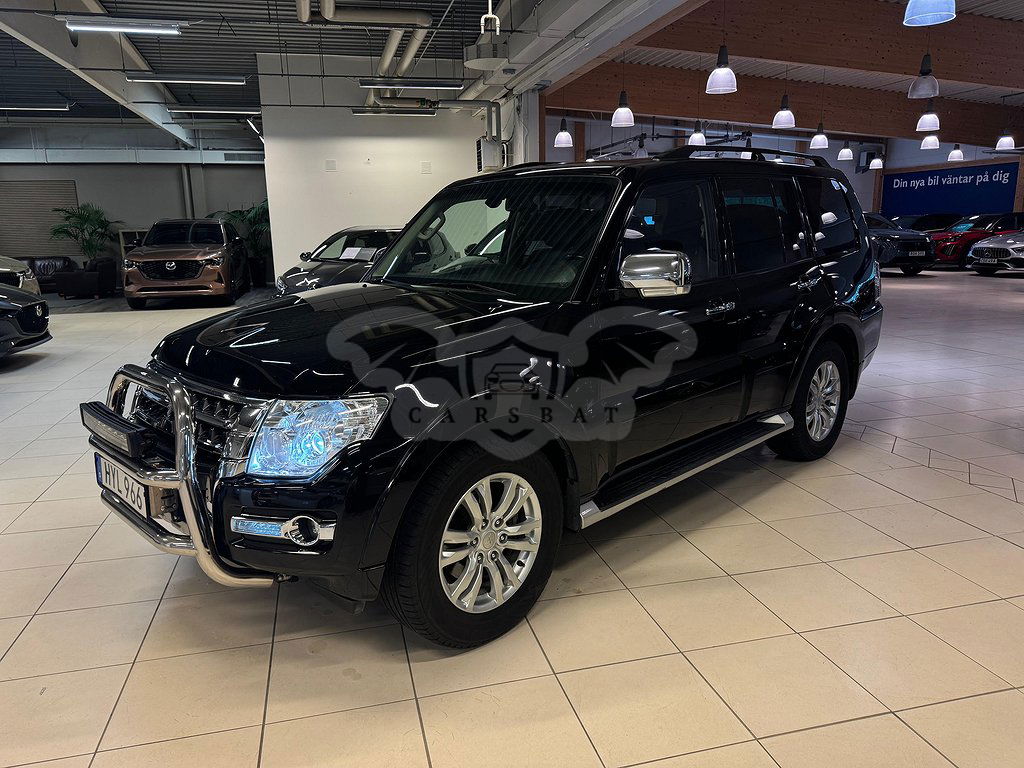 Mitsubishi Pajero 2015