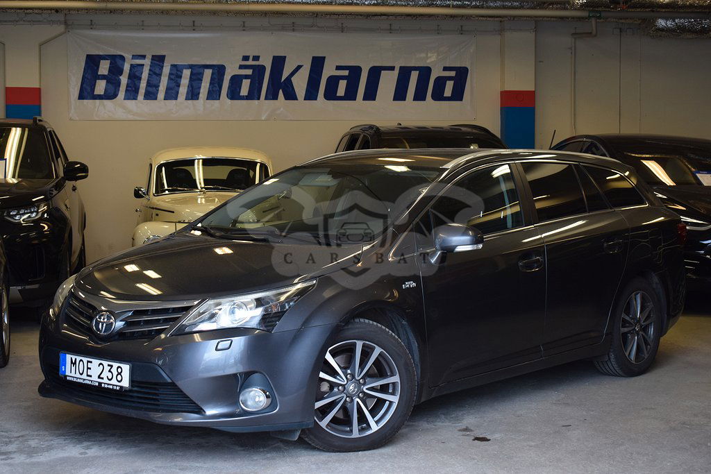 Toyota Avensis 2012