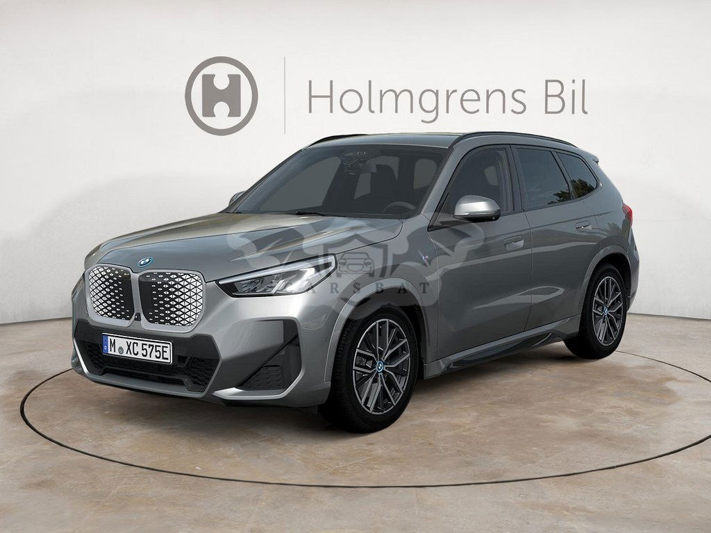 BMW iX1 2025