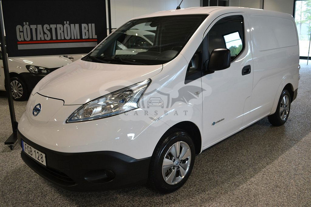 Nissan NV200 2016