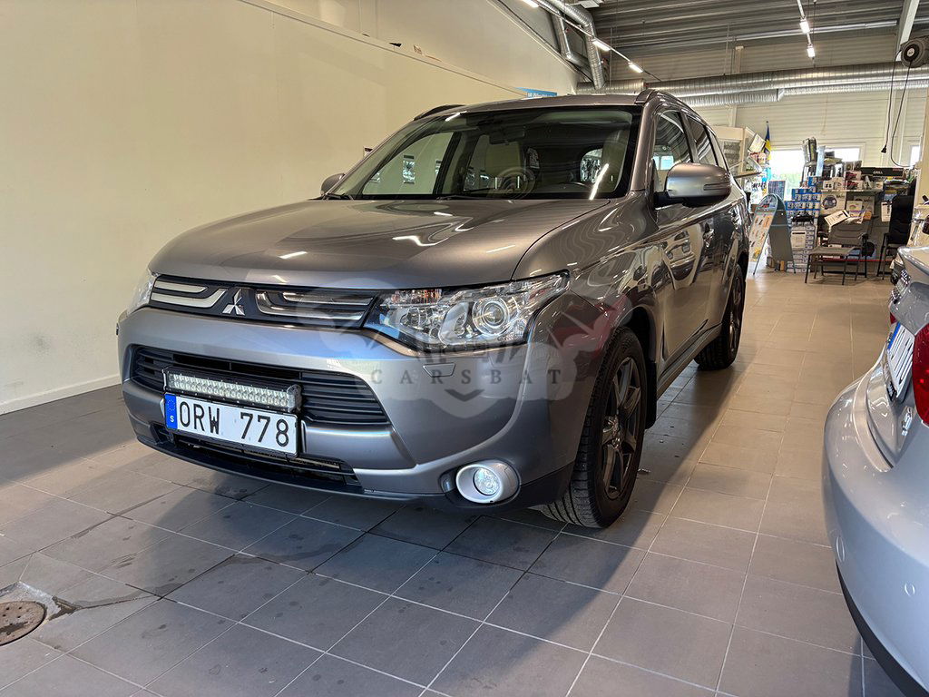 Mitsubishi Outlander 2013
