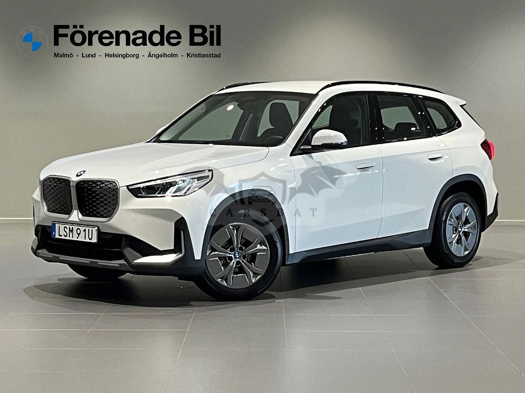 BMW iX1 2025