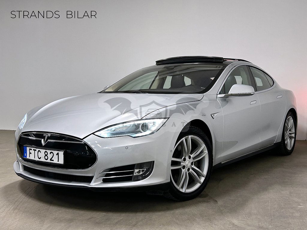 Tesla Model S 2014