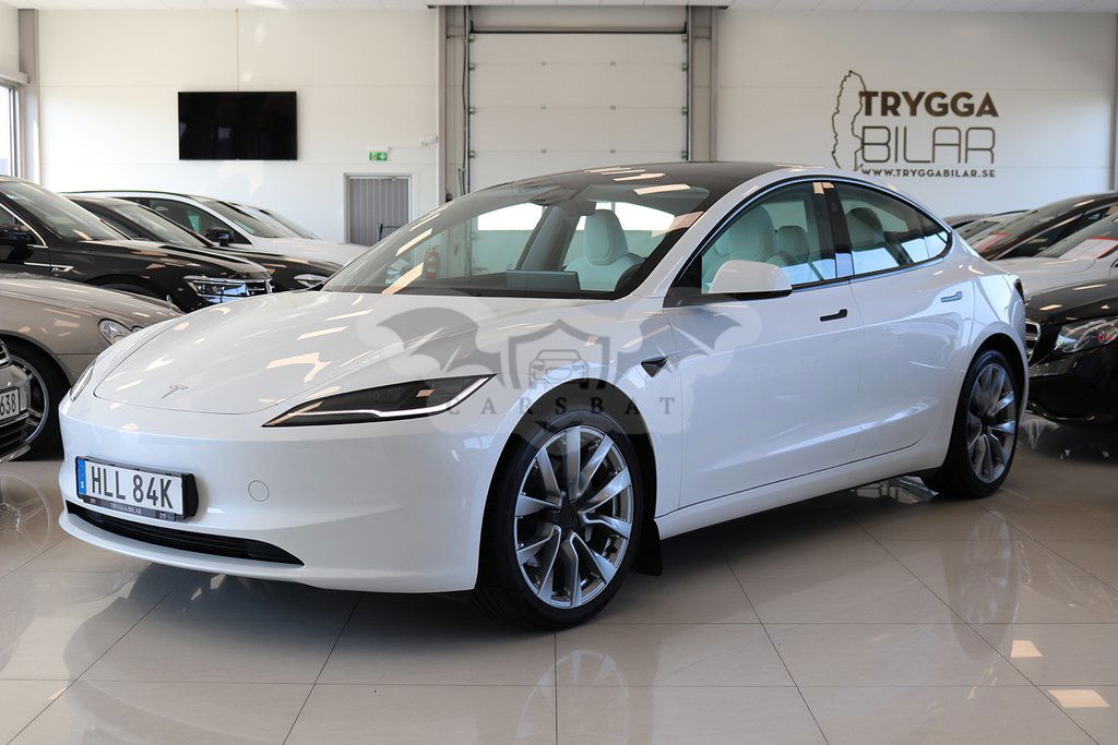 Tesla Model 3 2023