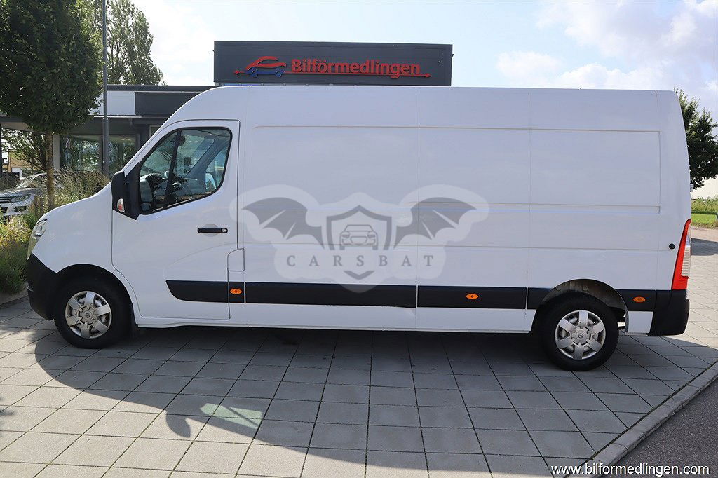 Nissan NV400 2021