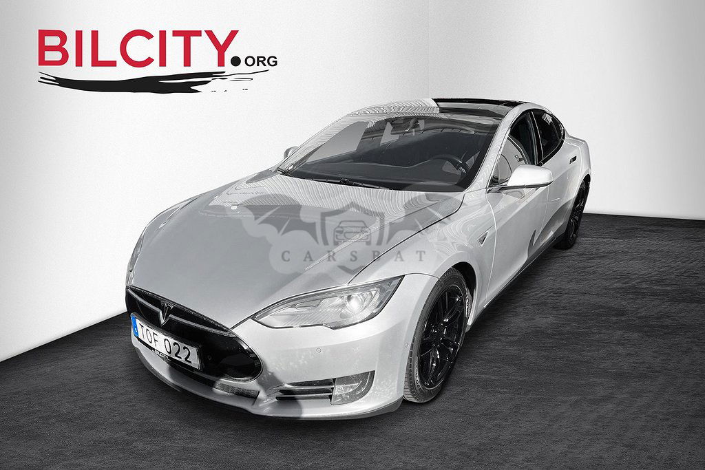 Tesla Model S 2015