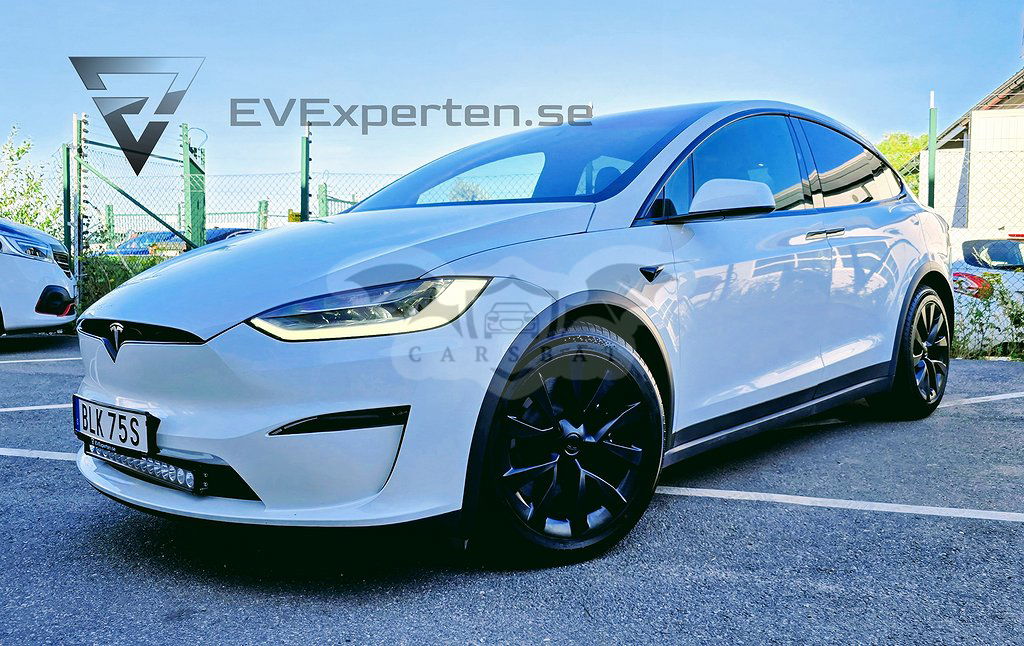 Tesla Model X 2023