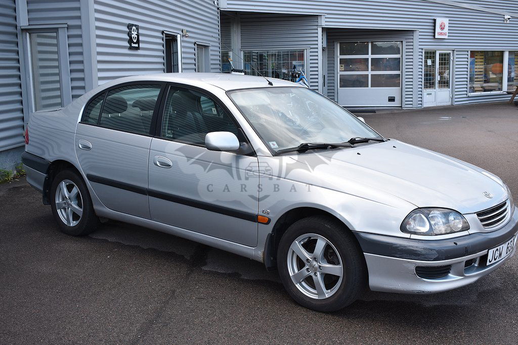 Toyota Avensis 1999