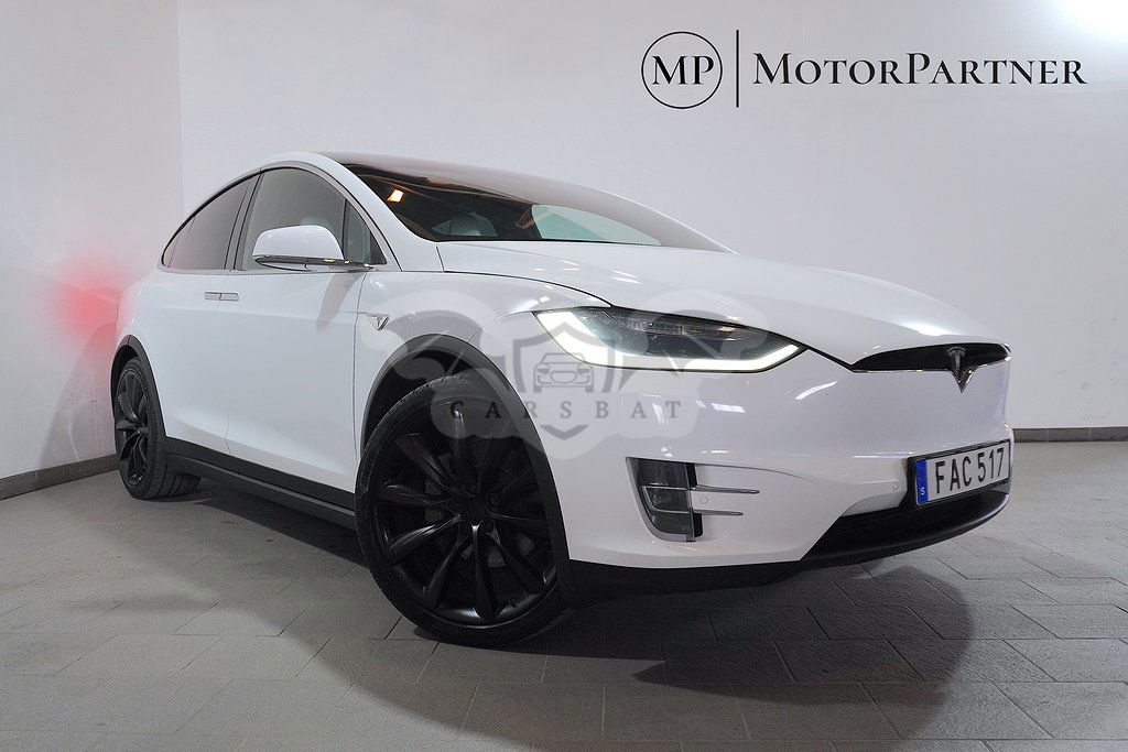Tesla Model X 2016
