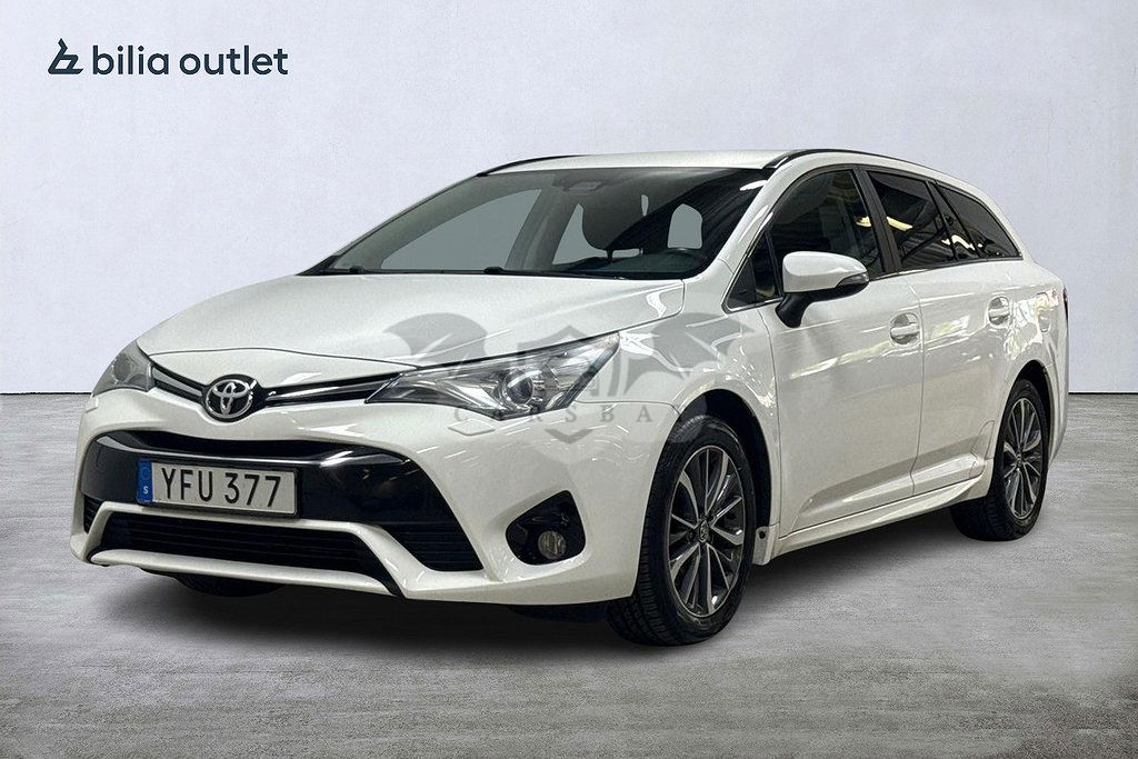 Toyota Avensis 2015