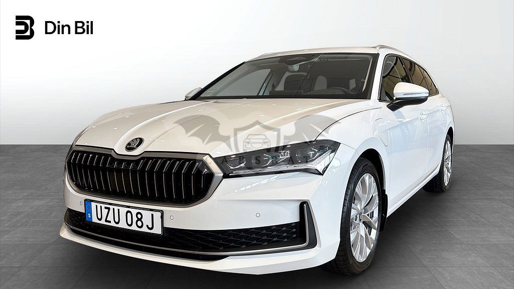 Skoda Superb 2025