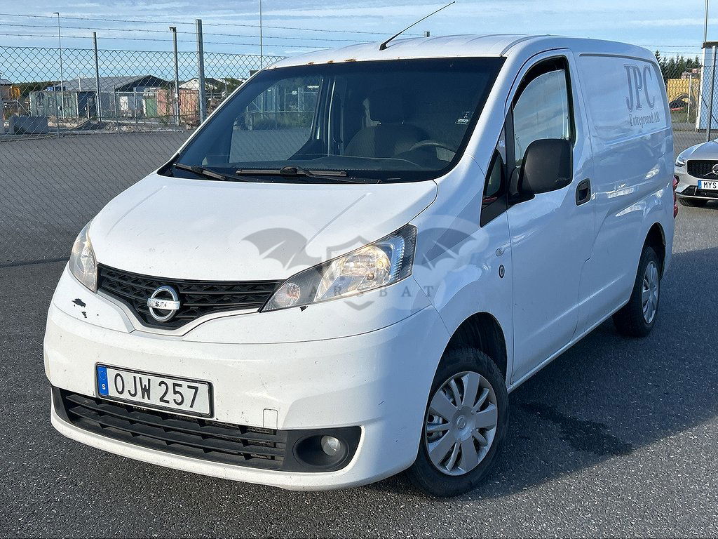 Nissan NV200 2016