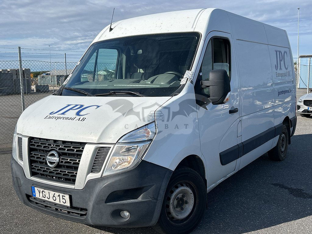 Nissan NV400 2016