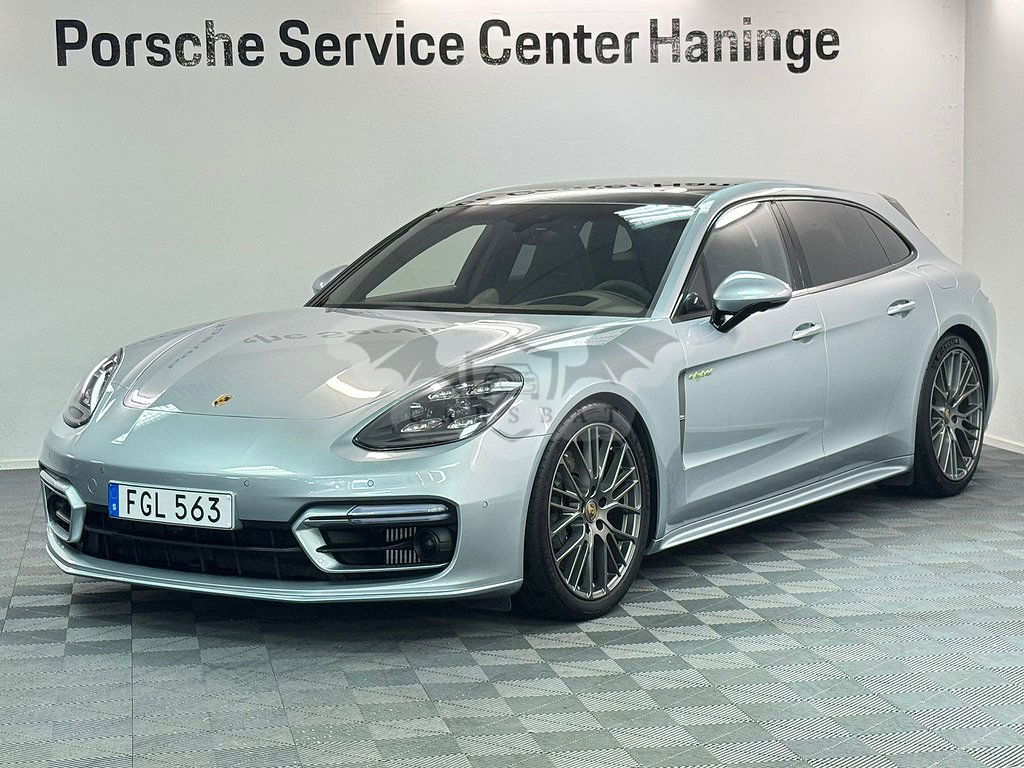 Porsche Panamera 2023