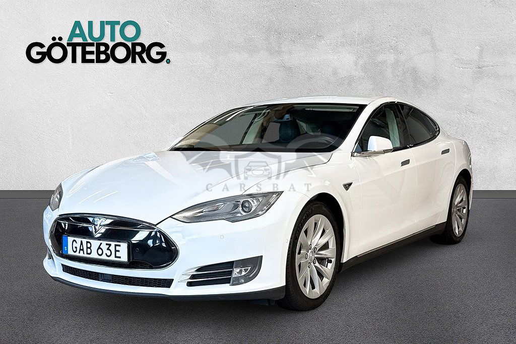 Tesla Model S 2015