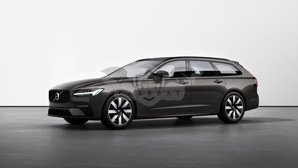 Volvo V90 2025