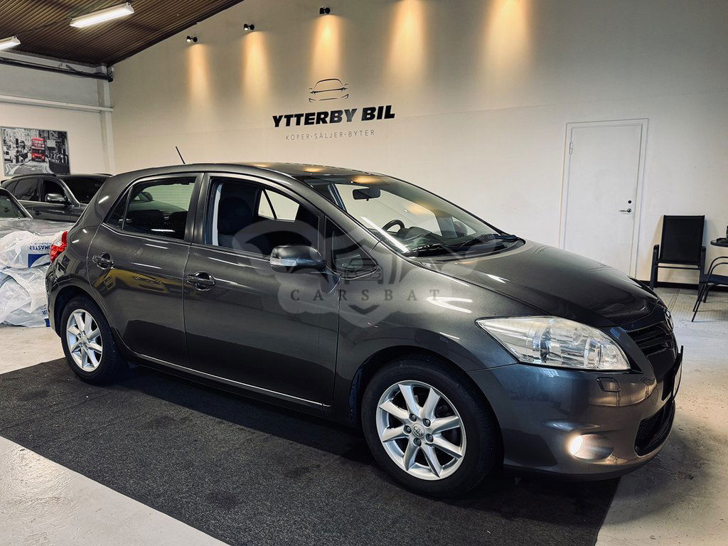 Toyota Auris 2010