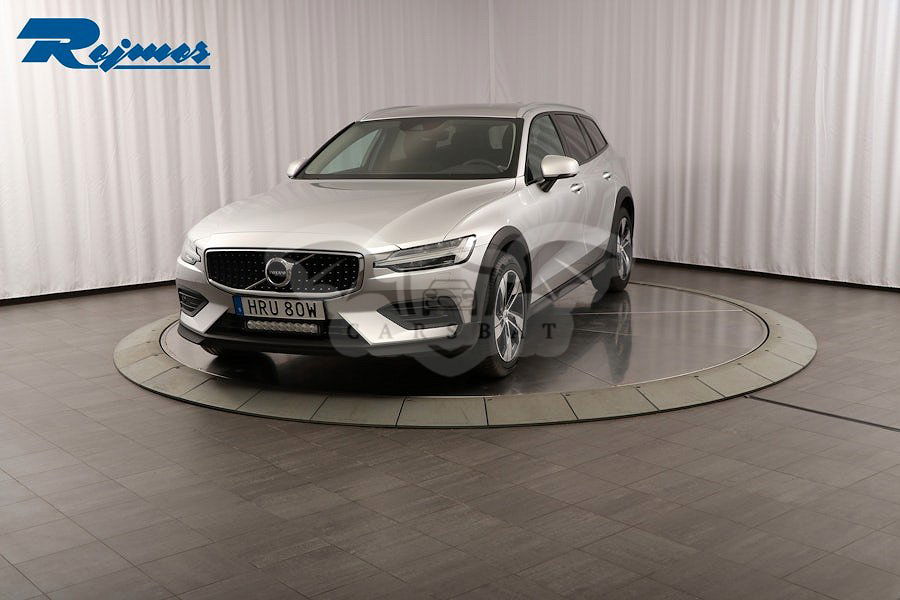 Volvo V60 2022
