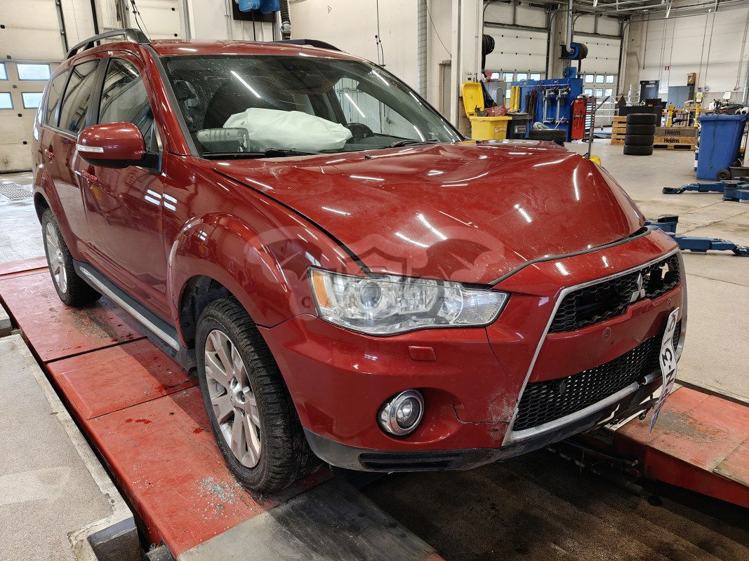Mitsubishi Outlander 2.4 4WD Automatic 2011