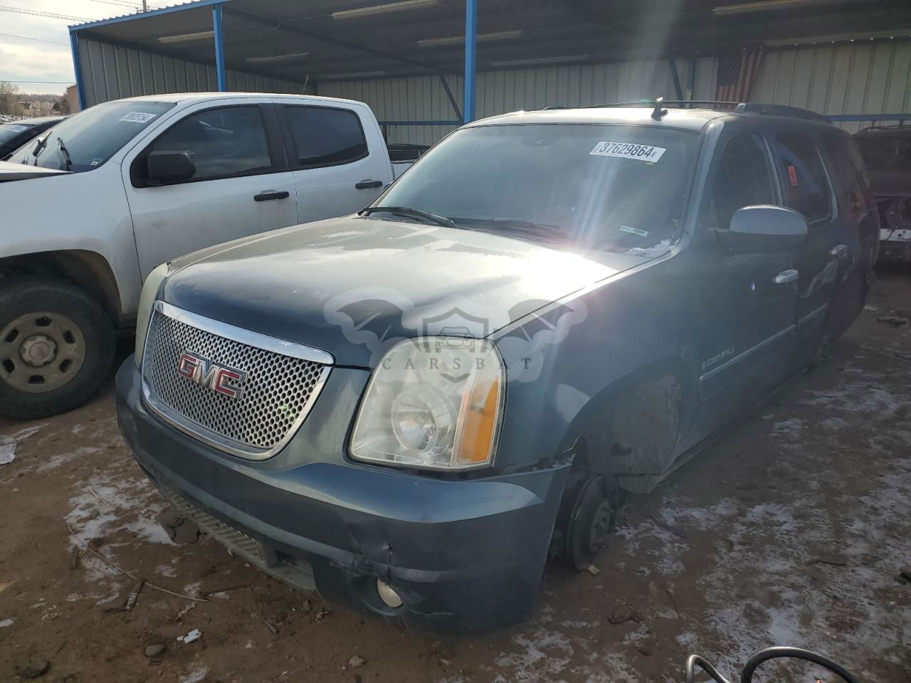 GMC Yukon DENALI 6.2L  8 2007