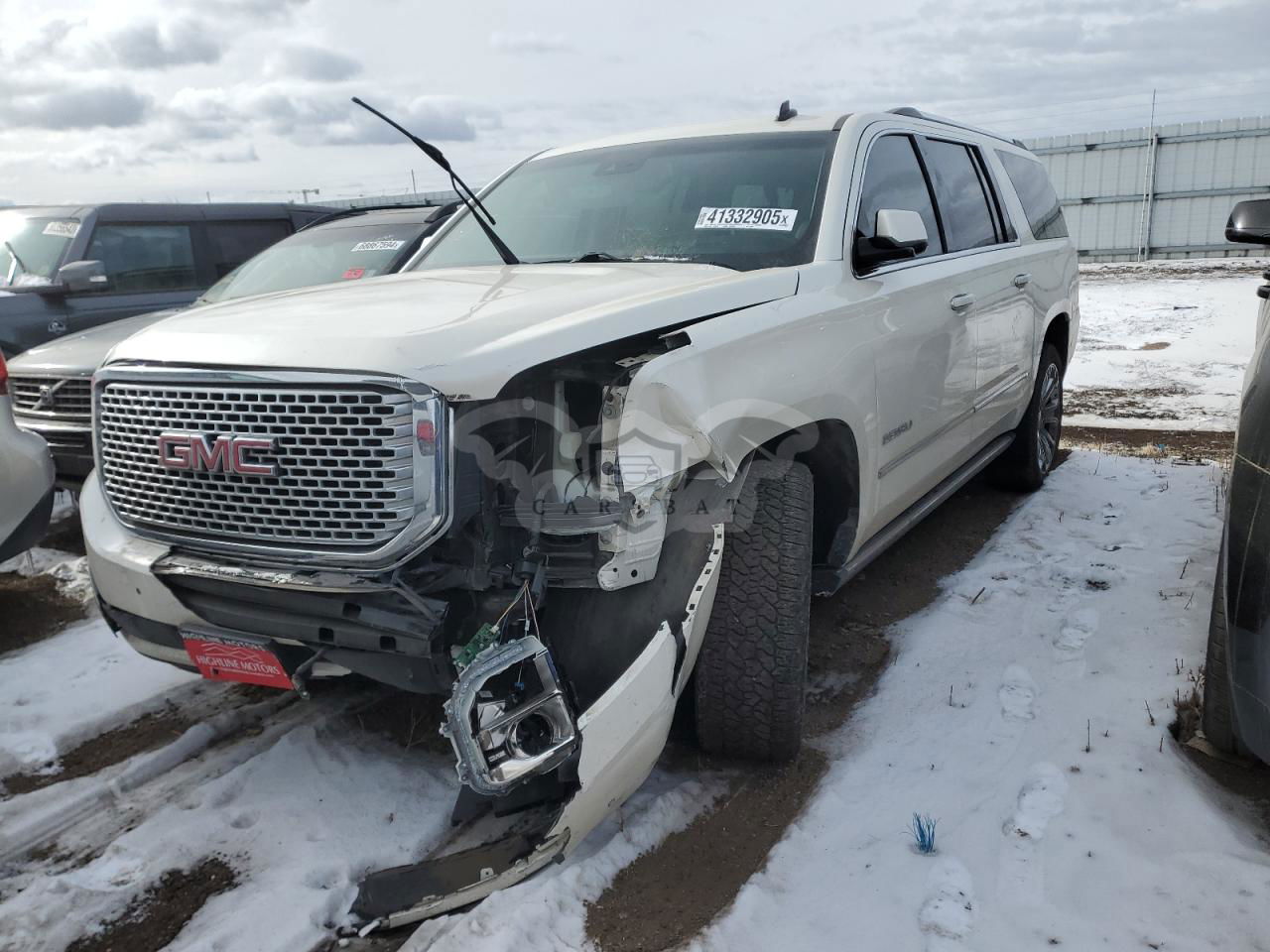 GMC Yukon DENALI 6.2L  8 2015