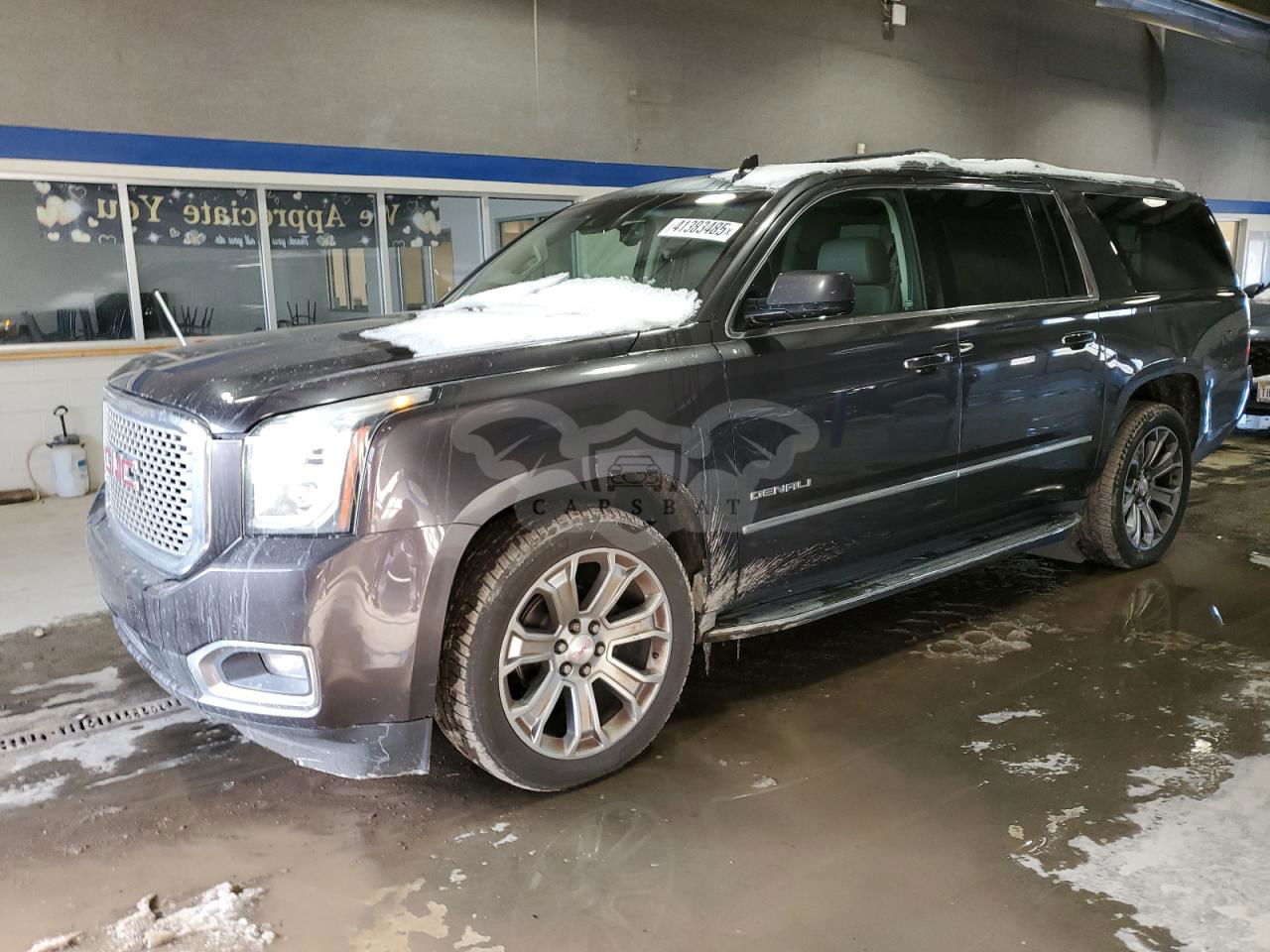 GMC Yukon DENALI 6.2L  8 2016