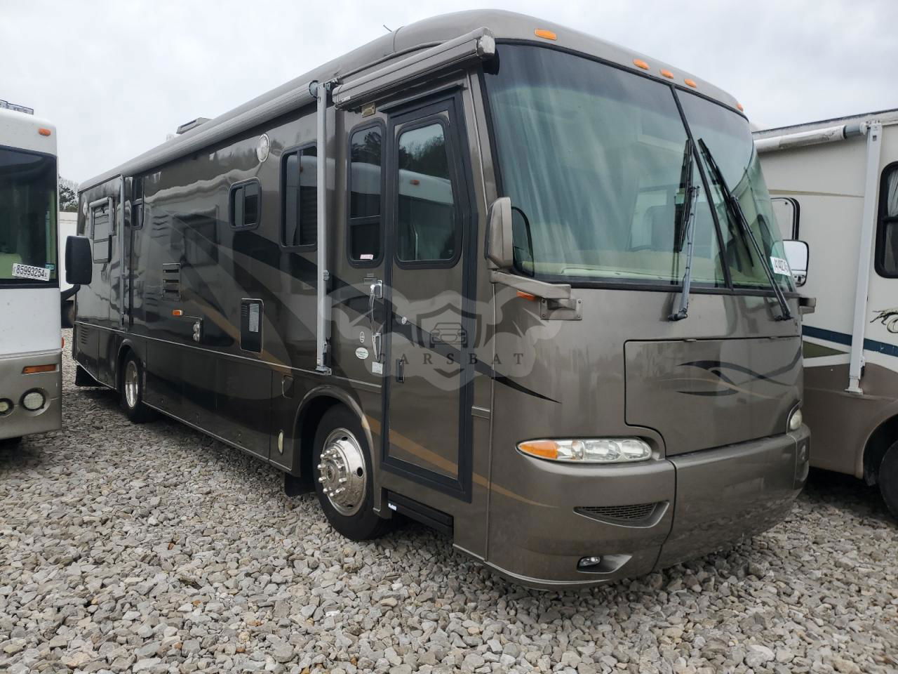 Freightliner X-line X LINE MOTOR HOME 5.9L  6 2004