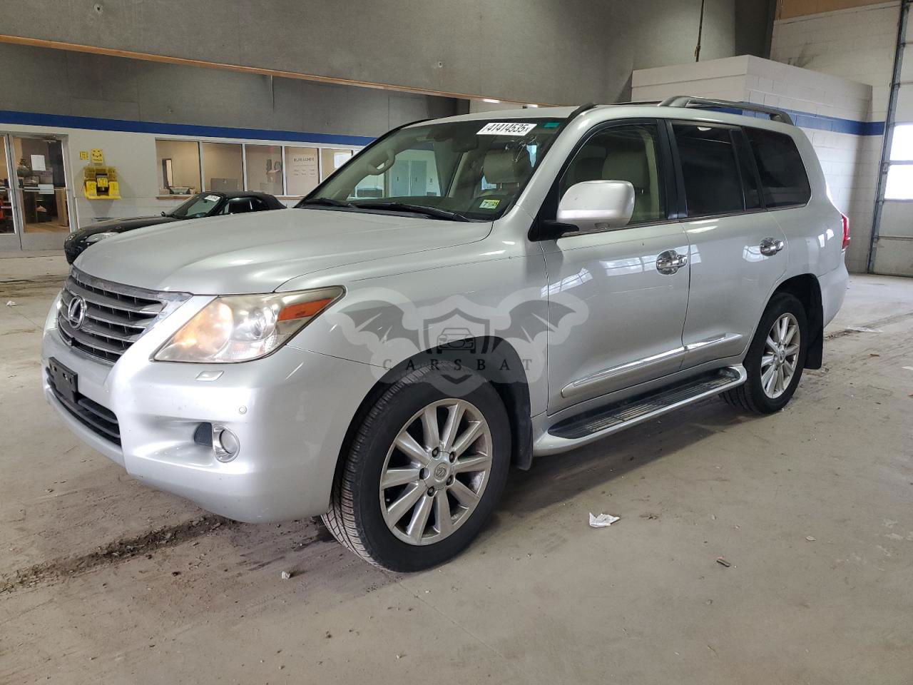 Lexus LX 570 5.7L  8 2010