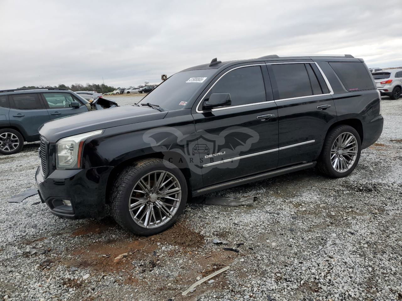 GMC Yukon DENALI 6.2L  8 2016