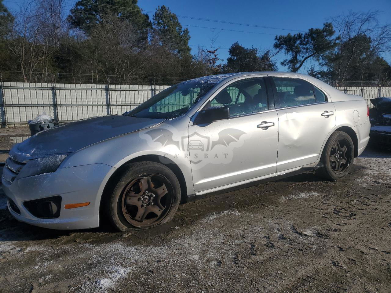 Ford Fusion SE 3.0L  6 2011