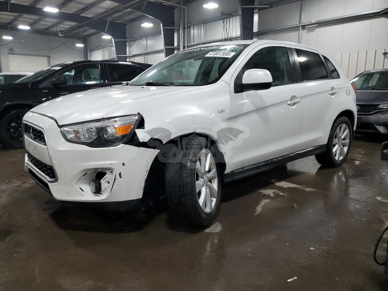 Mitsubishi Outlander ES 2.0L  4 2014