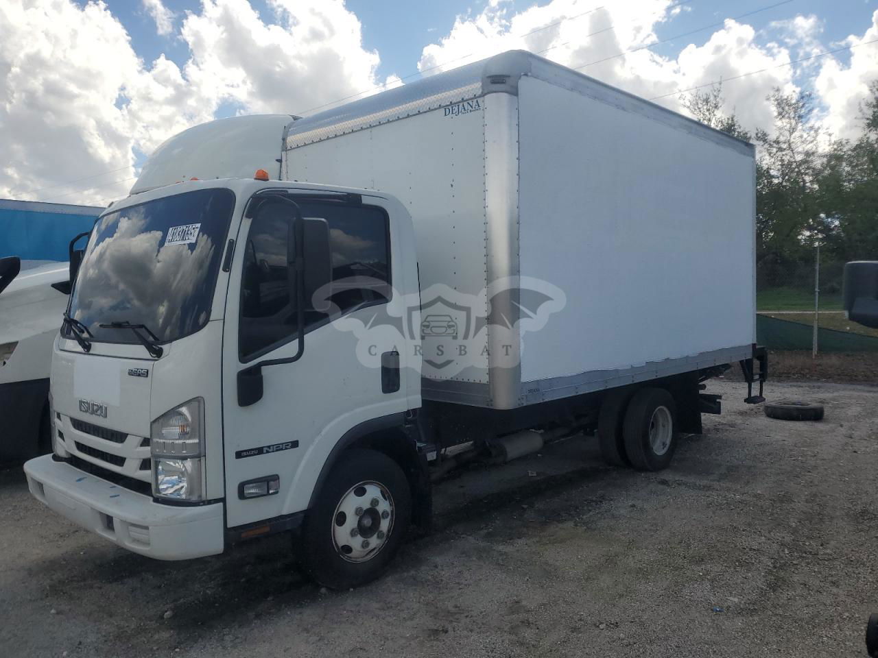 Isuzu NPR 6.6L  8 2021