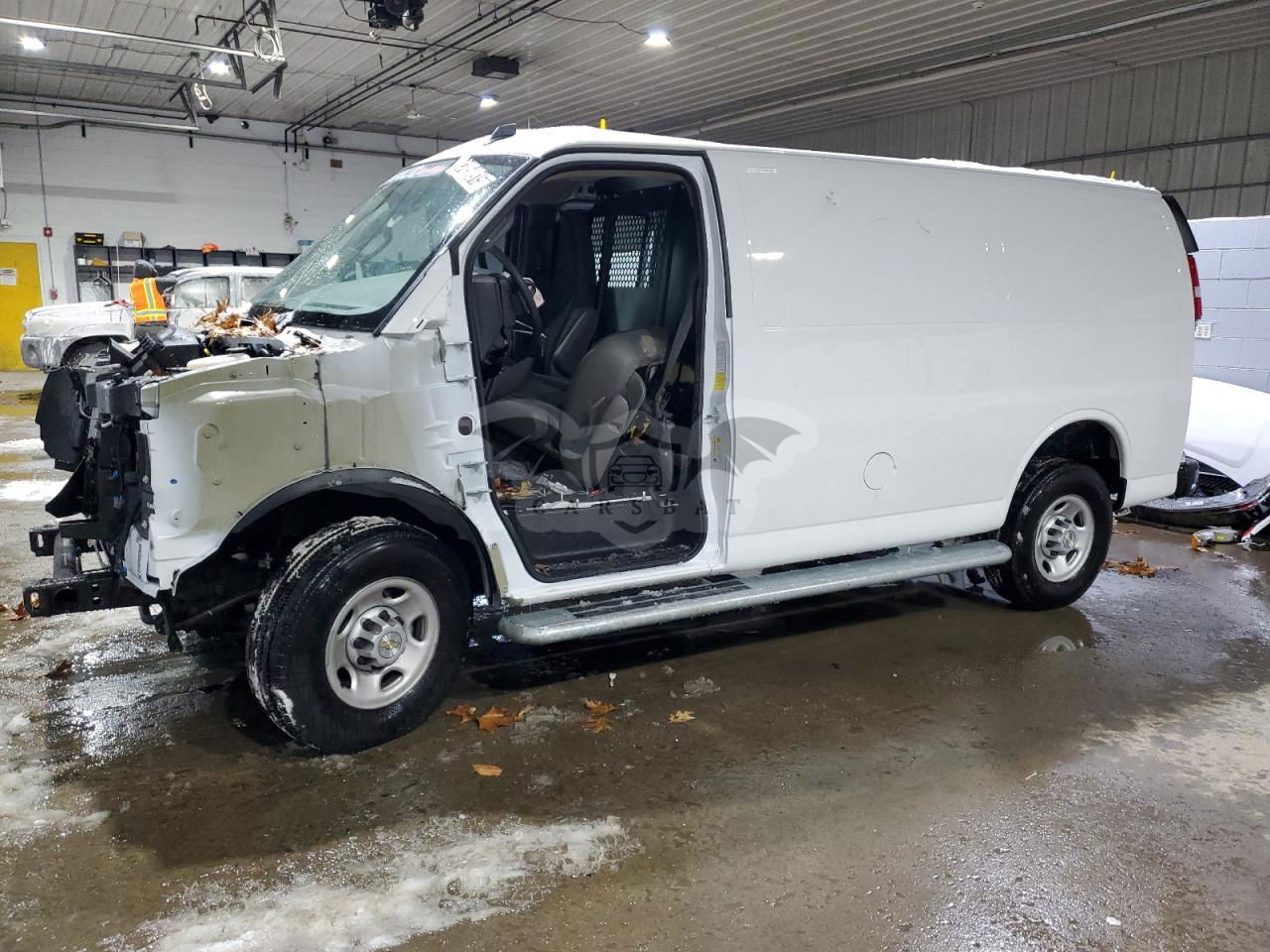Chevrolet Express 4.3L  6 2024