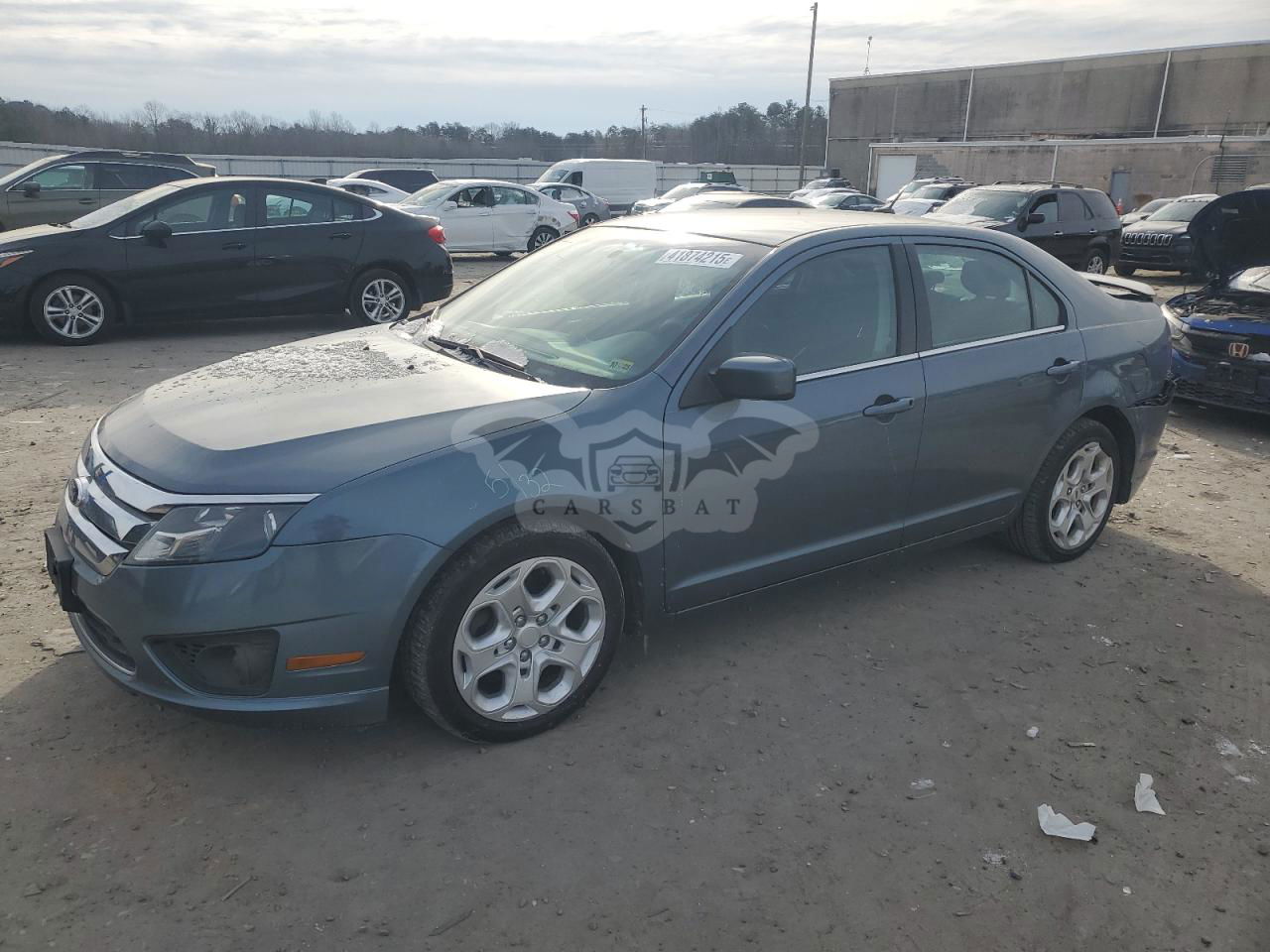 Ford Fusion SE 2.5L  4 2011