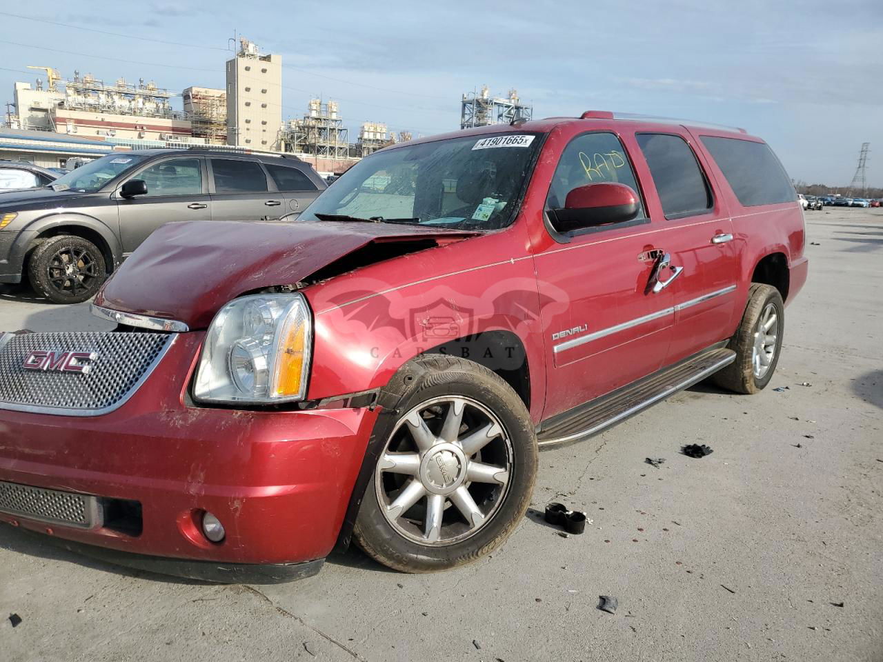 GMC Yukon DENALI 6.2L  8 2013