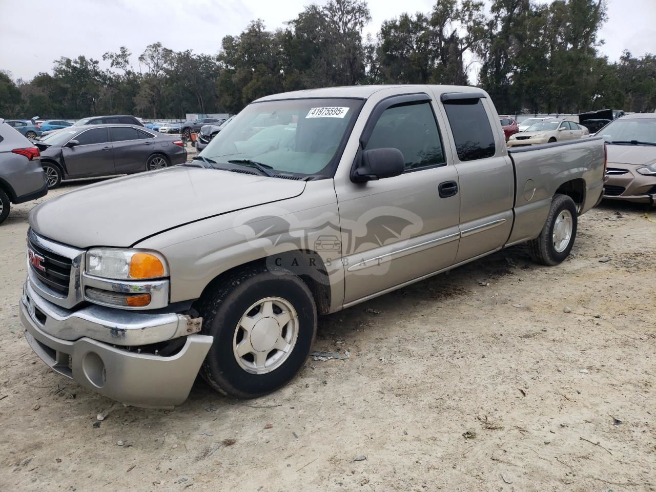 GMC Sierra C1500 4.8L  8 2003